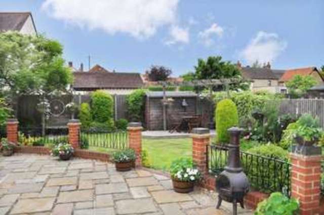  Image of 5 bedroom Detached house for sale in The Croft Haddenham Aylesbury HP17 at The Croft Haddenham Aylesbury, HP17 8AS