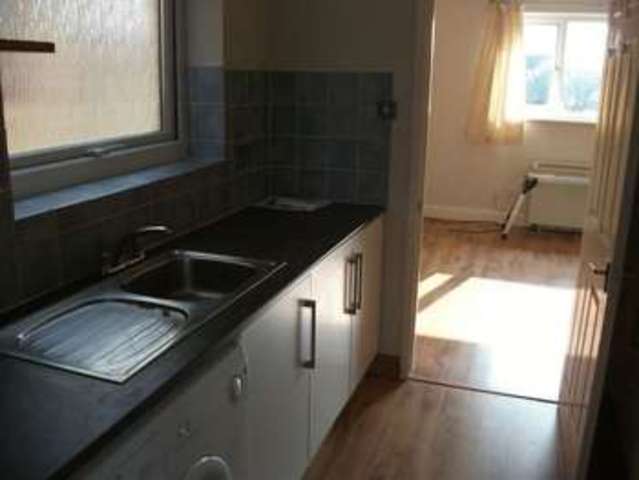  Image of 1 bedroom Flat to rent in Hadland Road Abingdon OX14 at Hadland Road  Abingdon, OX14 3YH