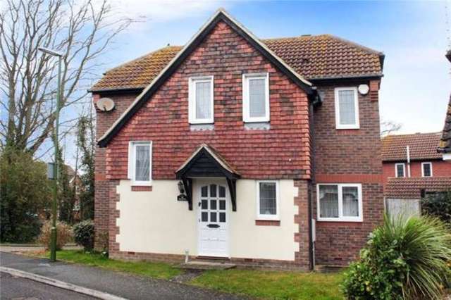  Image of 3 bedroom Detached house for sale in Hamilton Drive Rustington Littlehampton BN16 at Rustington East Preston, BN16 3TQ