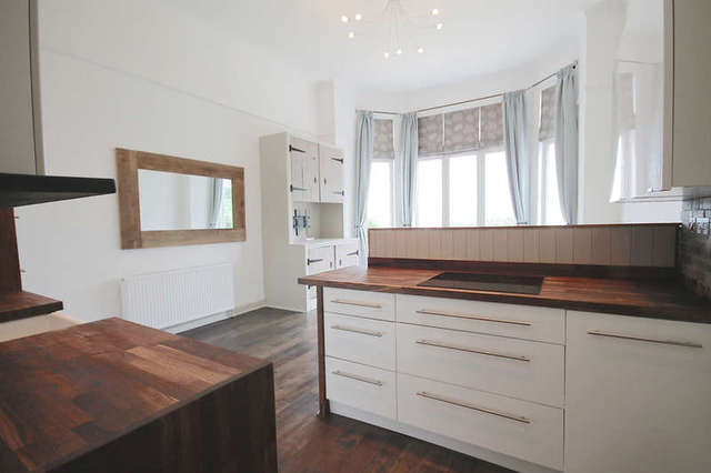  Image of 1 bedroom Ground Flat to rent in Hammerwood Road Ashurst Wood East Grinstead RH19 at Ashurst Wood West Sussex, RH19 3SA