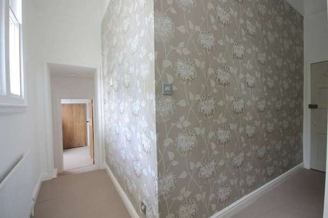  Image of 1 bedroom Ground Flat to rent in Hammerwood Road Ashurst Wood East Grinstead RH19 at Ashurst Wood West Sussex, RH19 3SA