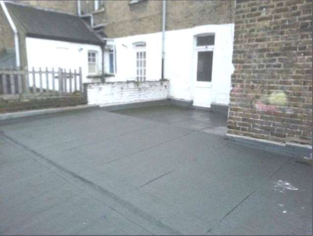  Image of 2 bedroom Flat to rent in Hare Street London SE18 at Hare Street Woolwich London, SE18 6LZ