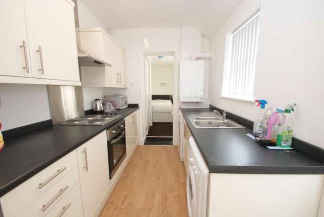  Image of 4 bedroom House Share to rent in Harford Street Middlesbrough TS1 at Harford Street  Middlesbrough, TS1 4PW
