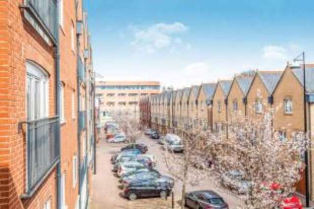  Image of 2 bedroom Flat for sale in Harrowby Street Cardiff CF10 at Cardiff Caerdydd Grangetown, CF10 5GA