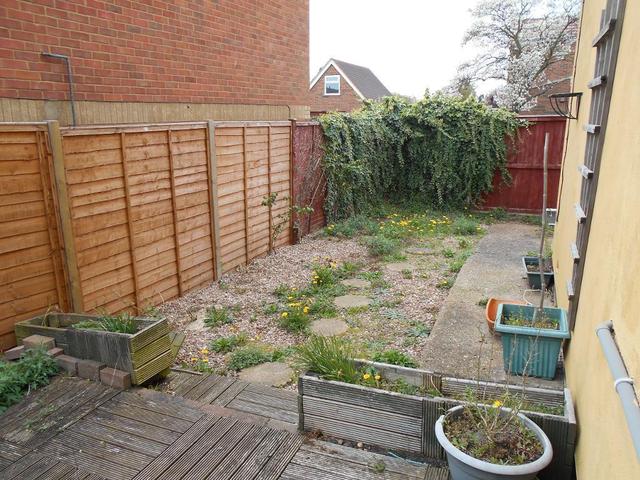  Image of 2 bedroom Maisonette for sale in Harrowden Road Shortstown Bedford MK42 at Bedford, MK42 0RU