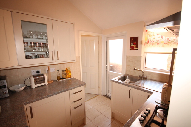  Image of 3 bedroom Terraced house for sale in Hartington Street Bedford MK41 at Beds  Bedford, MK41 7RL