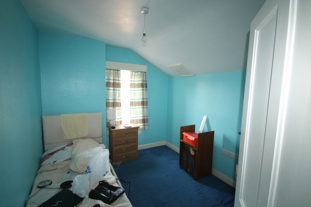  Image of 3 bedroom Terraced house for sale in Hartington Street Bedford MK41 at Beds  Bedford, MK41 7RL
