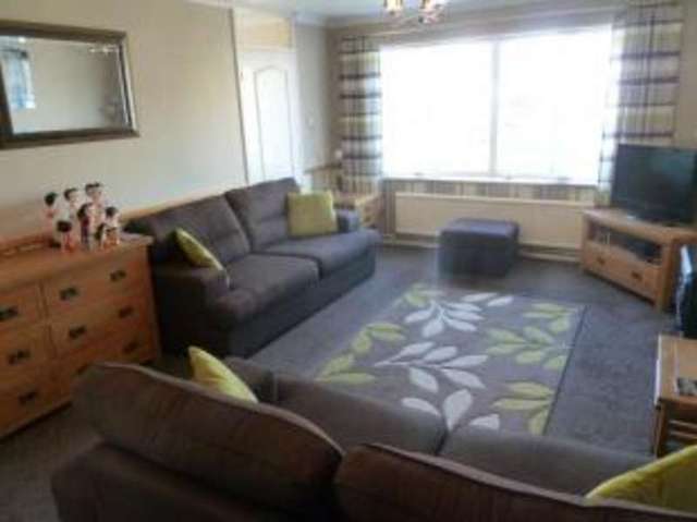  Image of 2 bedroom Bungalow for sale in Sweden Close Harwich CO12 at Harwich Essex Upper Dovercourt, CO12 4JU