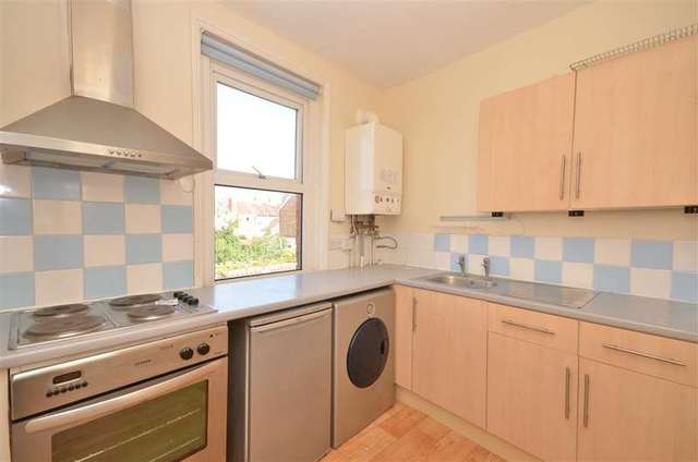  Image of 1 bedroom Flat for sale in Haslemere Road Southsea PO4 at Southsea Hampshire Southsea, PO4 9AW