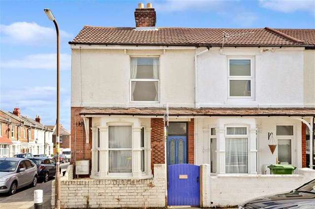  Image of 1 bedroom Flat for sale in Haslemere Road Southsea PO4 at Southsea Hampshire Southsea, PO4 9AW