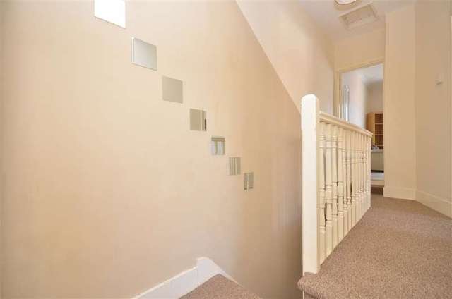  Image of 1 bedroom Flat for sale in Haslemere Road Southsea PO4 at Southsea Hampshire Southsea, PO4 9AW