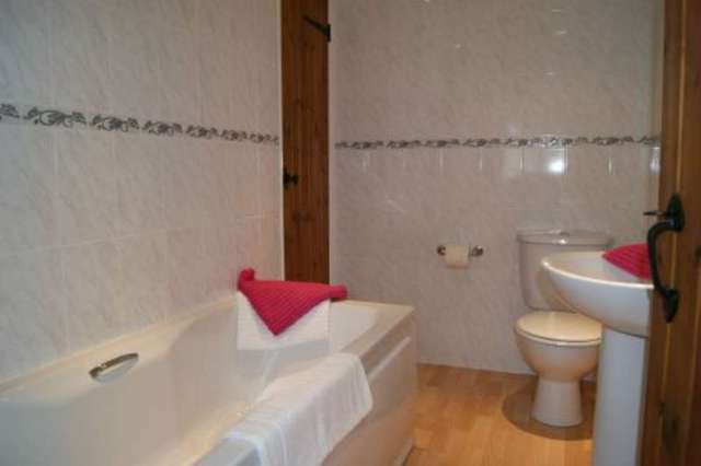  Image of 3 bedroom Semi-Detached house for sale in South Street Hatherleigh Okehampton EX20 at Hatherleigh, EX20 3JB