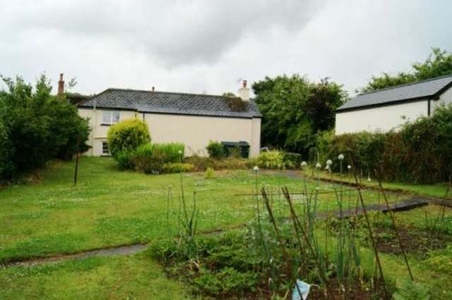  Image of 3 bedroom Semi-Detached house for sale in South Street Hatherleigh Okehampton EX20 at Hatherleigh, EX20 3JB