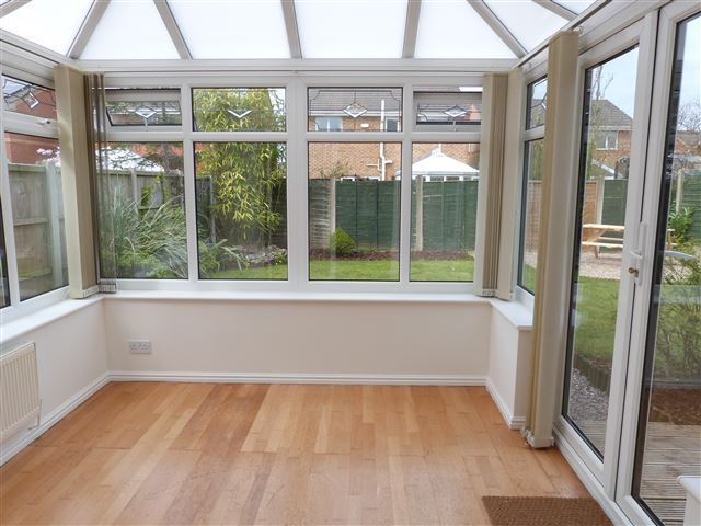  Image of 4 bedroom Detached house for sale in Hawthorn Grove Biddulph Stoke-on-Trent ST8 at Hawthorn Grove  Knypersley, ST8 6UJ