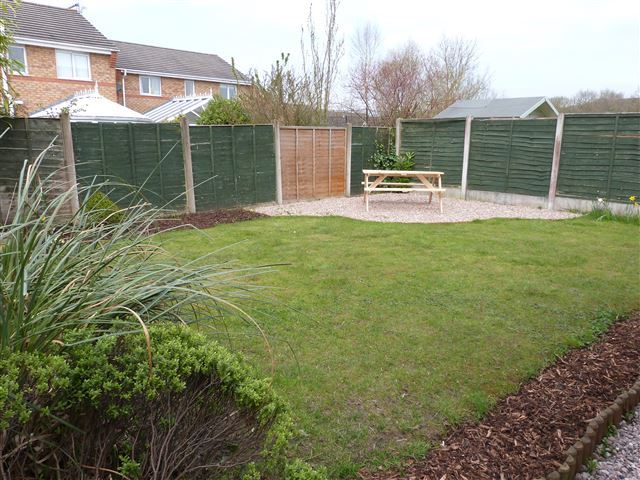  Image of 4 bedroom Detached house for sale in Hawthorn Grove Biddulph Stoke-on-Trent ST8 at Hawthorn Grove  Knypersley, ST8 6UJ