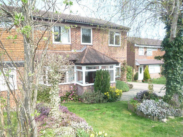  Image of 4 bedroom Detached house to rent in Hazel Way Crawley Down Crawley RH10 at Crawley Down, RH10 4EU