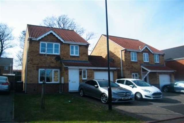  Image of 3 bedroom Detached house to rent in Hemsby Close Sunderland SR4 at Sunderland, SR4 8DN