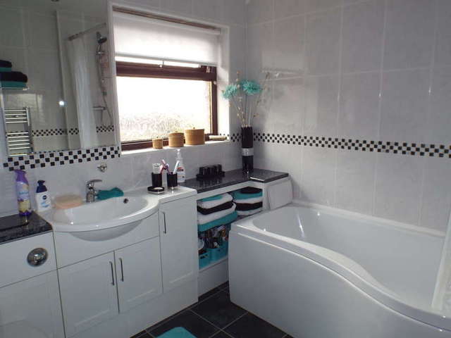  Image of 3 bedroom Semi-Detached house for sale in Hereford Road Doncaster DN2 at Wheatley Doncaster Intake, DN2 4PU