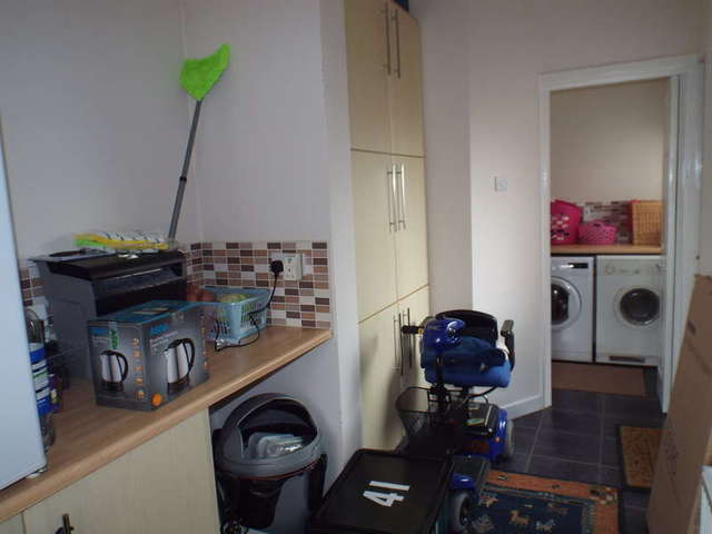  Image of 3 bedroom Semi-Detached house for sale in Hereford Road Doncaster DN2 at Wheatley Doncaster Intake, DN2 4PU