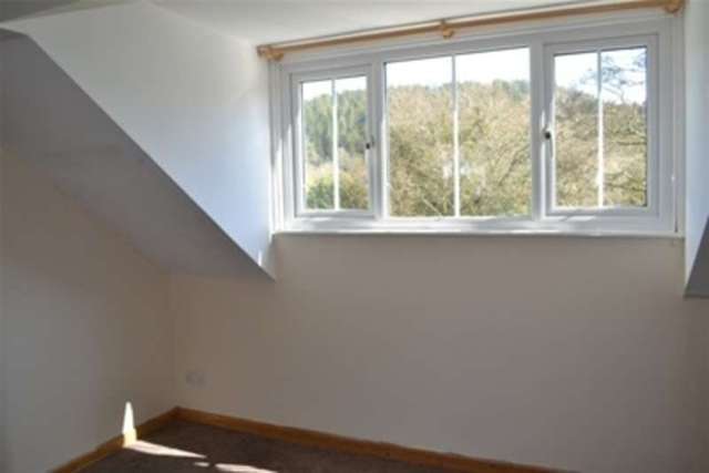  Image of 3 bedroom Detached house to rent in Herodsfoot Liskeard PL14 at Liskeard, PL14 4QX