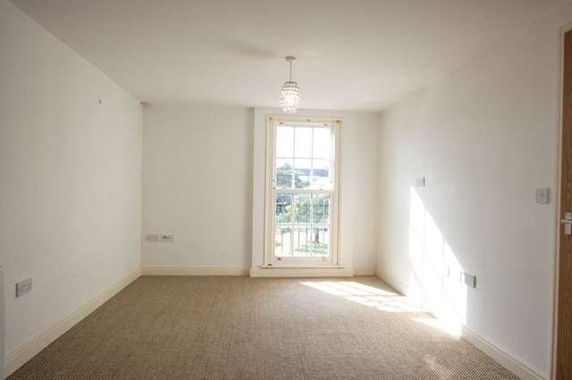  Image of 1 bedroom Flat to rent in Hewlett Road Cheltenham GL52 at Cheltenham Gloucestershire, GL52 6AB