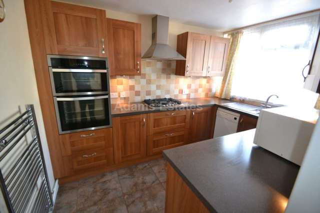  Image of 3 bedroom Terraced house to rent in Hexham Road Reading RG2 at Hexham Road  Reading, RG2 7UQ