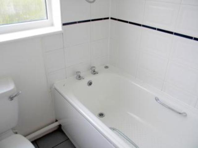  Image of 2 bedroom Apartment to rent in High Road Wormley Broxbourne EN10 at Broxbourne EN10 Broxbourne, EN10 6PS