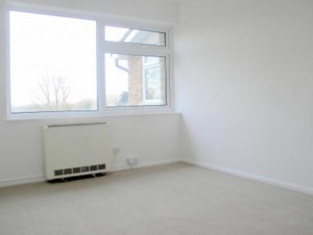  Image of 2 bedroom Apartment to rent in High Road Wormley Broxbourne EN10 at Broxbourne EN10 Broxbourne, EN10 6PS
