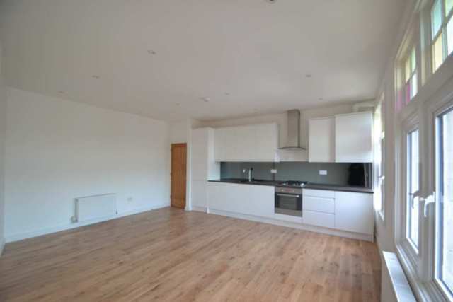  Image of 1 bedroom Flat to rent in High Street London W3 at High Street Acton  London, W3 6NG