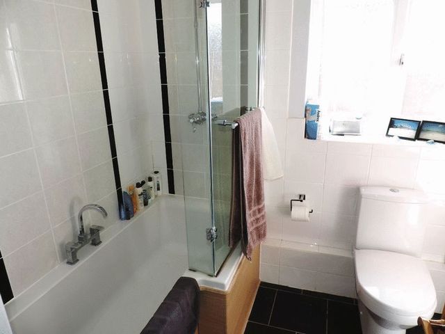  Image of 3 bedroom Detached house to rent in High Street Harrold Bedford MK43 at High Street Harrold Bedford, MK43 7DQ