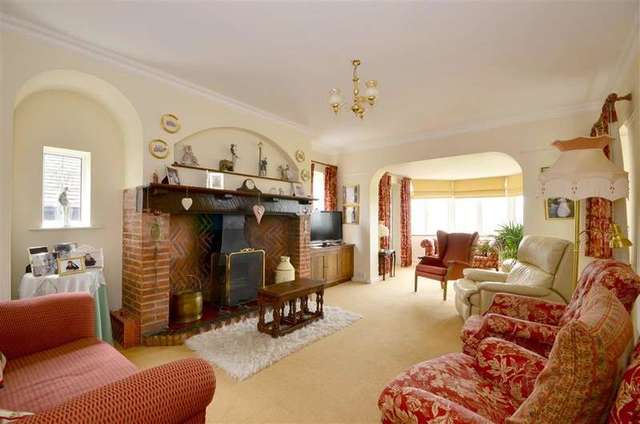  Image of 5 bedroom Detached house for sale in High Street Hartfield TN7 at Hartfield East Sussex Hartfield, TN7 4AE