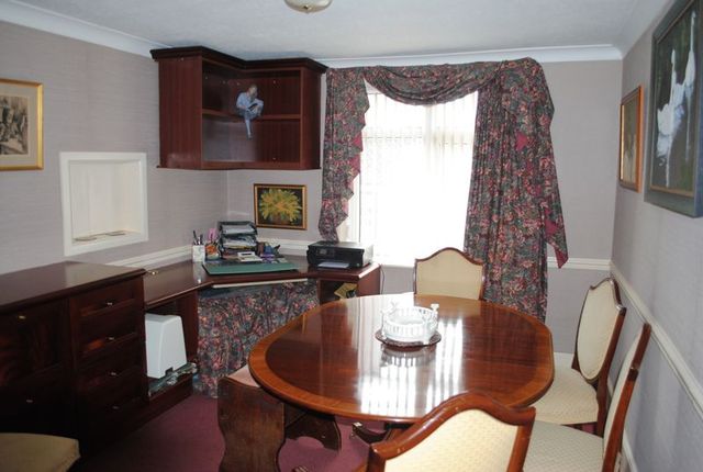  Image of 2 bedroom Property for sale in High Street Milford on Sea Lymington SO41 at High Street  Milford on Sea, SO41 0QF