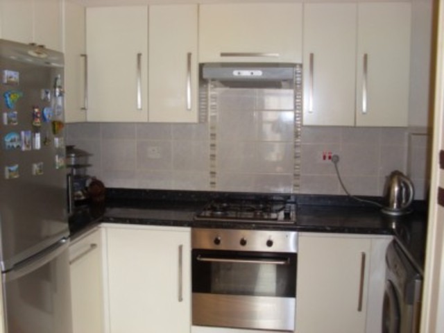  Image of 1 bedroom Flat to rent in High Street London E13 at High Street Plaistow London, E13 9HJ