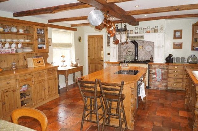  Image of 4 bedroom Detached house for sale in High Street Tattershall Lincoln LN4 at 31 High Street  TATTERSHALL, LN4 4NP