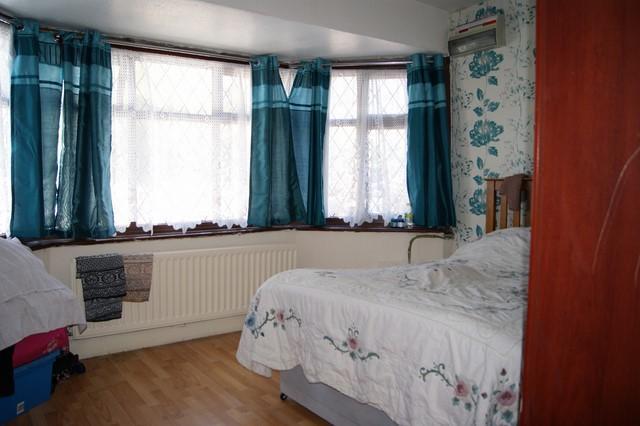  Image of 5 bedroom Detached house for sale in Highfield Road Hall Green Birmingham B28 at Hall Green  Birmingham, B28 0DR