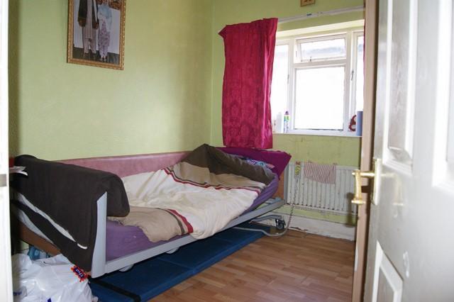  Image of 5 bedroom Detached house for sale in Highfield Road Hall Green Birmingham B28 at Hall Green  Birmingham, B28 0DR