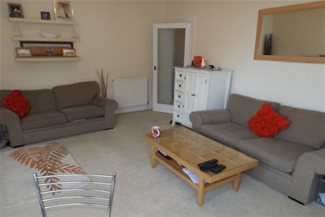  Image of 2 bedroom Flat to rent in Hillfoot Street Dennistoun Glasgow G31 at Dennistoun Glasgow Glasgow, G31 2LF
