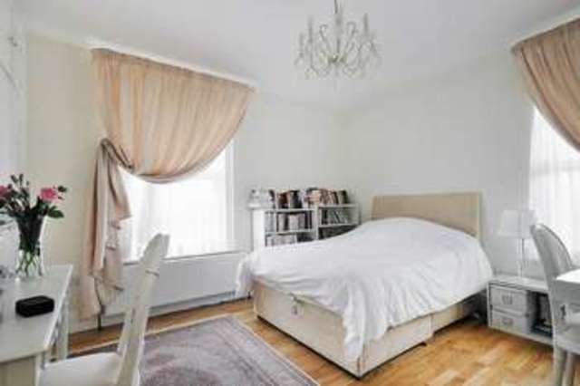  Image of 2 bedroom Semi-Detached house for sale in Hillview Crescent East Preston Littlehampton BN16 at Hillview Crescent  East Preston, BN16 1RD