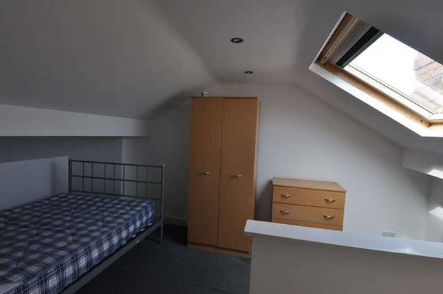  Image of 3 bedroom Terraced house for sale in Hobson Road Selly Park Birmingham B29 at Hobson Road Selly Park Birmingham, B29 7QA