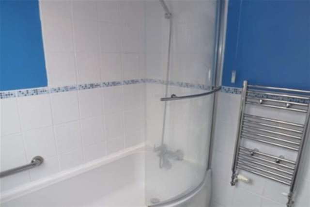  Image of 3 bedroom Semi-Detached house to rent in Holgate Crescent Sheffield S5 at Sheffield, S5 9LE
