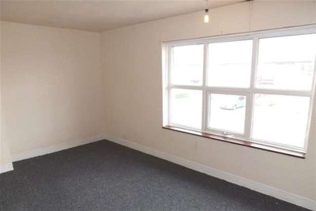  Image of 3 bedroom Semi-Detached house to rent in Holgate Crescent Sheffield S5 at Sheffield, S5 9LE