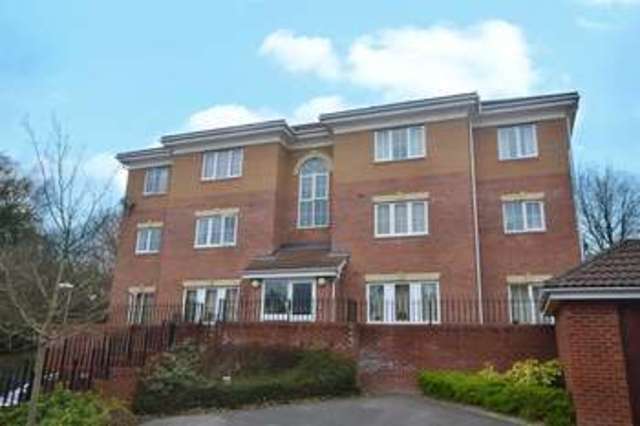  Image of 2 bedroom Apartment for sale in Hollerith Rise Bracknell RG12 at Bracknell Berkshire Easthampstead, RG12 7GJ