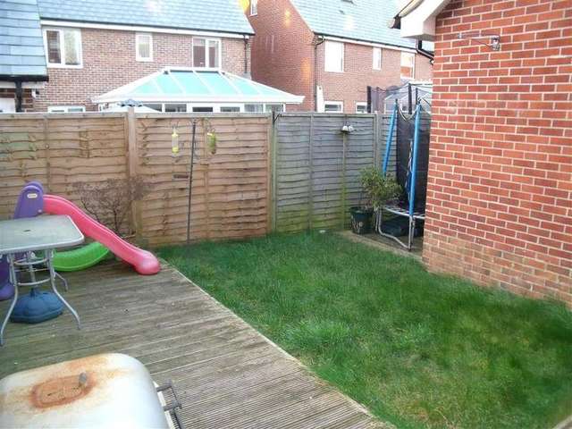  Image of 4 bedroom Town House for sale in Hollist Chase Wick Littlehampton BN17 at Littlehampton West Sussex Littlehampton, BN17 6FY