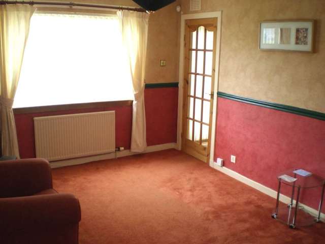 Image of 1 bedroom Flat for sale in Hollows Avenue Paisley PA2 at Hollows Avenue  Paisley, PA2 0RA