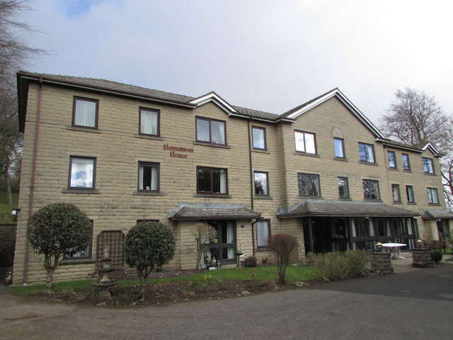  Image of 1 bedroom Flat for sale in Park Road Buxton SK17 at Park Road Buxton Derbyshire, SK17 6TH