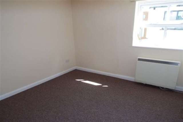  Image of 1 bedroom Flat to rent in Dorset Place New Street Honiton EX14 at Honiton, EX14 1QS