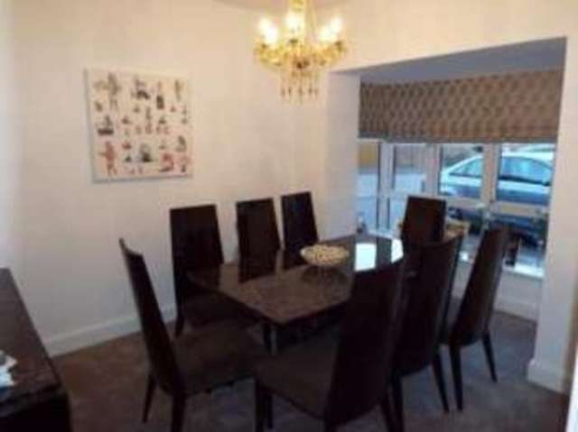  Image of 5 bedroom Detached house for sale in Bridgefields Close Hornchurch RM11 at Hornchurch  Gidea Park, RM11 1GQ