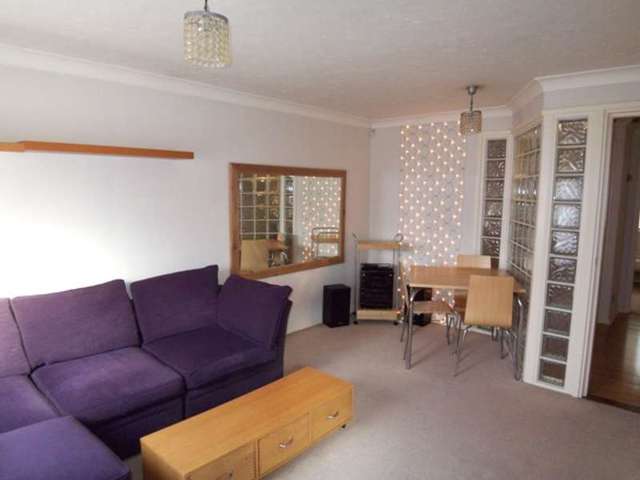 Image of 2 bedroom Flat to rent in Ferry Street London E14 at Ferry Street  Docklands, E14 3DT