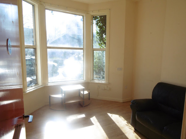  Image of 1 bedroom Property to rent in Howard Gardens Cardiff CF24 at Howard Gardens  Cardiff, CF24 0EF