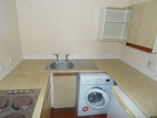  Image of 1 bedroom Property to rent in Howard Gardens Cardiff CF24 at Howard Gardens  Cardiff, CF24 0EF